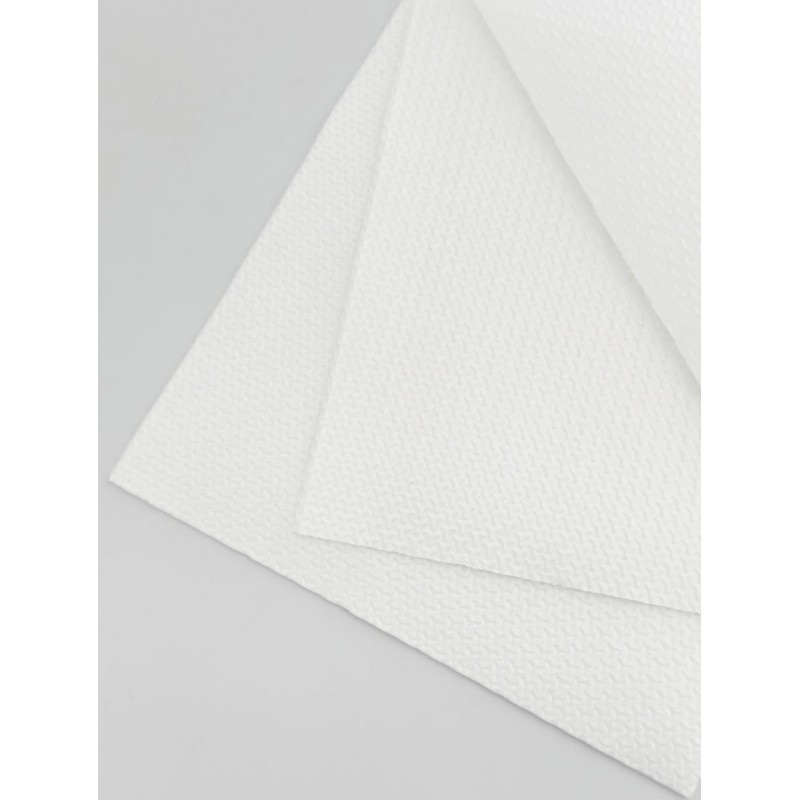 Стоматологічні серветки нагрудні тришарові 33 х 41 см, білі (500 шт.)