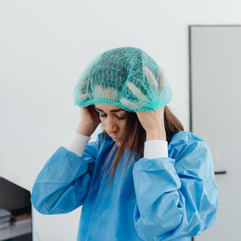 Шапочки одноразові «кульбабка», спанбонд, зелений 100шт.