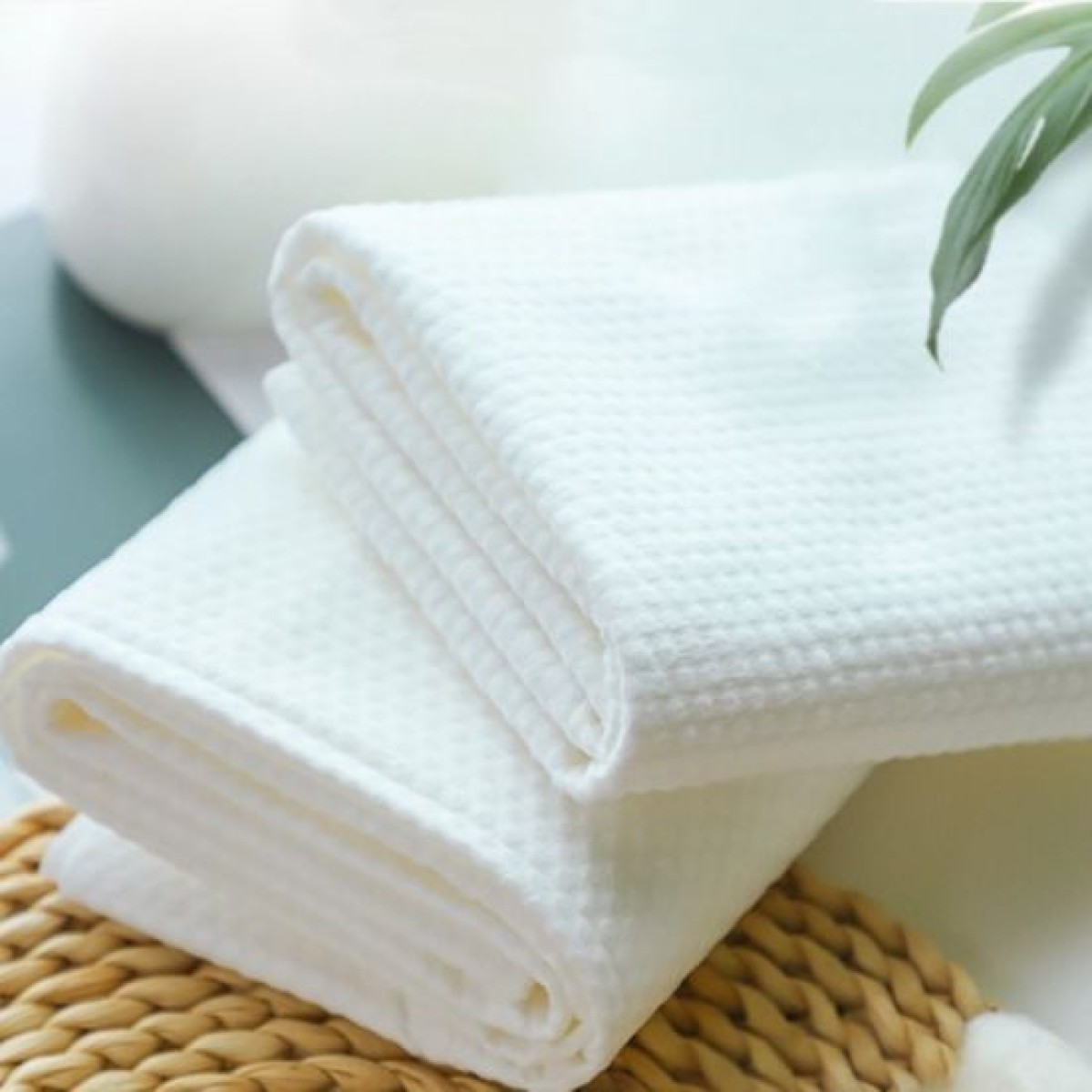 Рушник одноразовий Fit&Spa 140х70 см перлина 100г/м2 (1шт. в уп.)