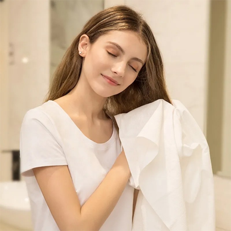 Рушники одноразові, Etto Silk, 40см х 70см (100шт. в рулоні), Гладкий-Plain, 100% віскоза